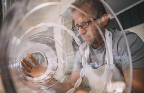 CUT INTO BEAUTY: WHEN DECORATIVE CUTTERS TAKE THE HELM