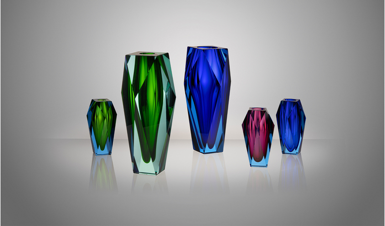 Krav Sanders genvinde Hand-blown and cut vases of crystal Moser glass. - page 1 of 5 - Moser