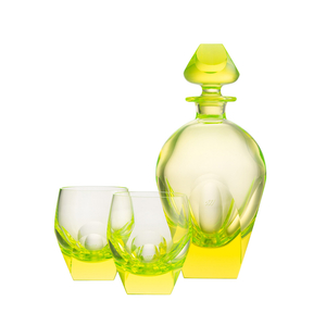 Bar set of carafe and 2 glasses, uranium