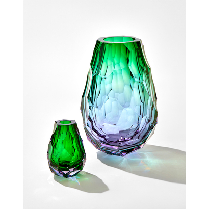 Krav Sanders genvinde Hand-blown and cut vases of crystal Moser glass. - page 1 of 5 - Moser