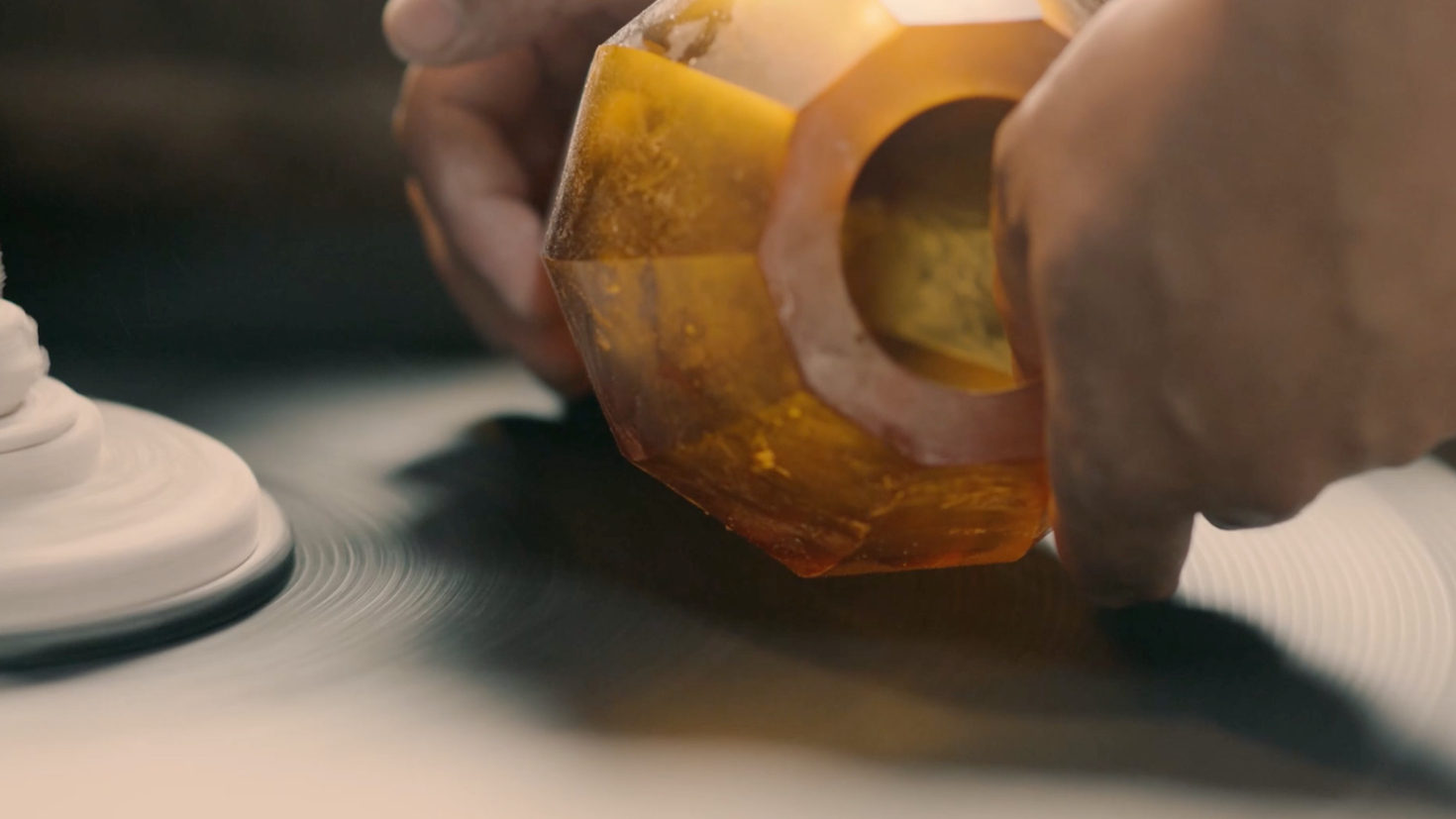 THE DIVA VASE IS READY FOR YOUR MODIFICATIONS
