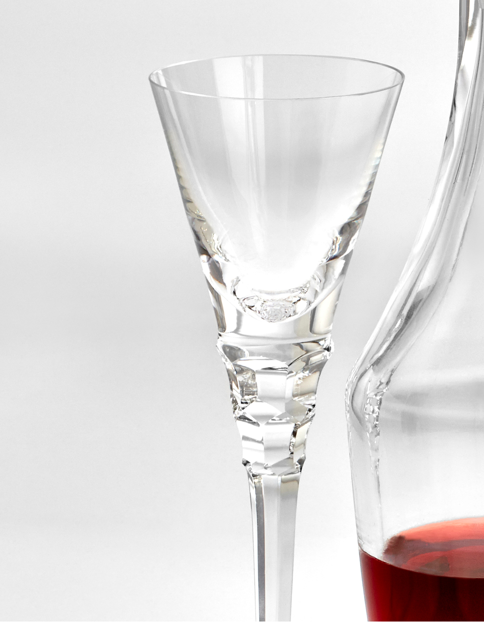 Lead Crystal Cut Glass Set of 2 Wine Glasses 4 3/4 34D 