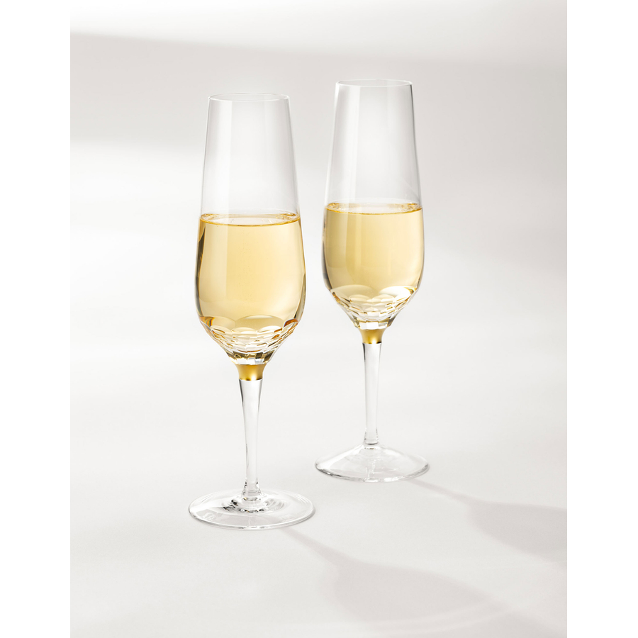 Cut champagne glass, 330 ml, from the Jewel Collection Moser