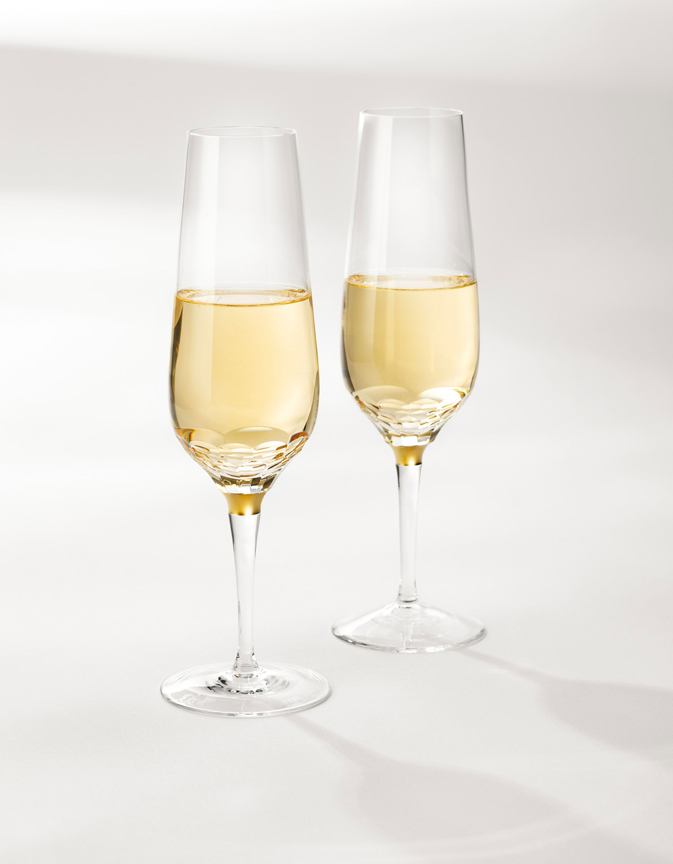 Jewel champagne glass, 330 ml - gallery #1