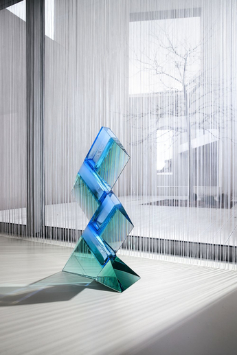 Váza Feature, design Studio IRDS