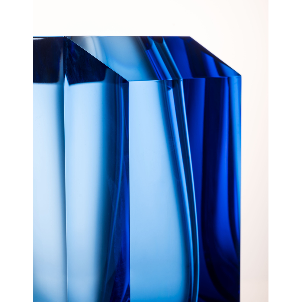 Abyss Vase – Hand-Blown Crystal Limited Edition