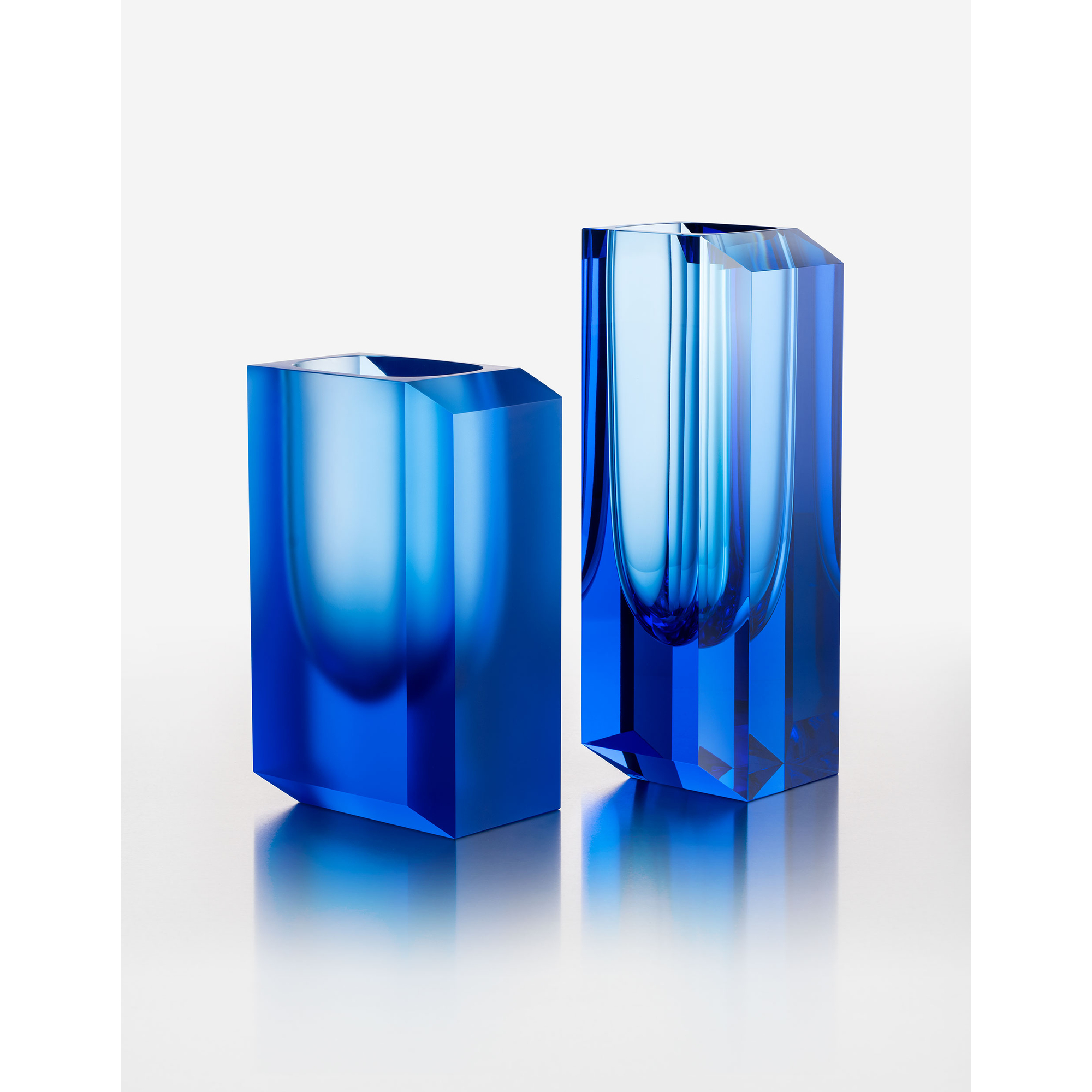 A uniquality from the depths. Abyss vase by Jan Plecháč