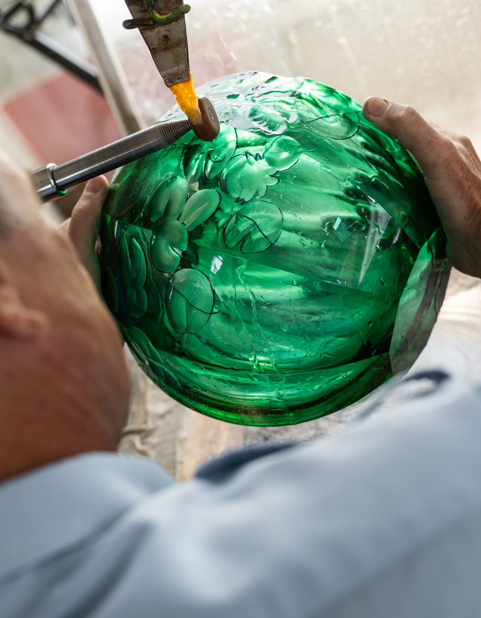 Globe vase, 27 cm, nephrite green - gallery #3